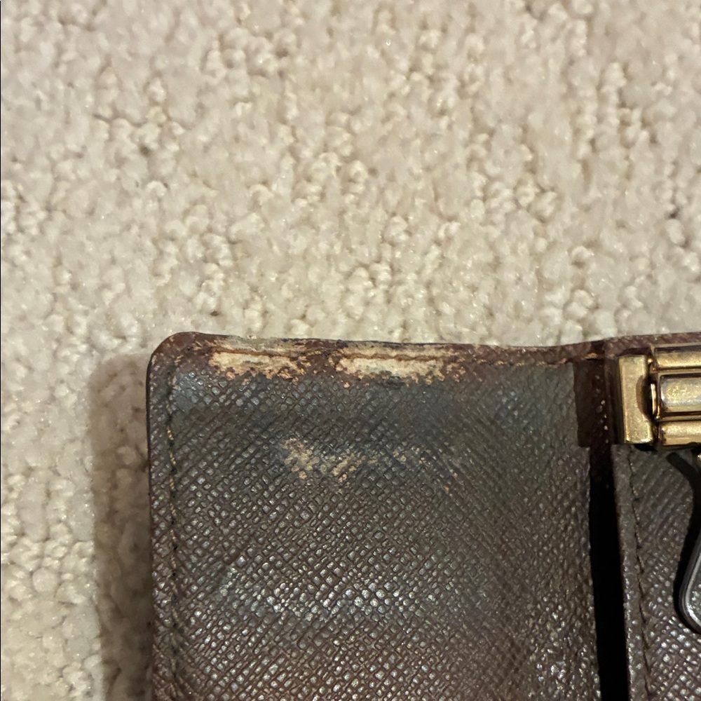 Louis Vuitton 4-Key Monogram Multicles Holder Authentic LV - Picture 5 of 12